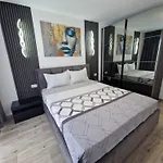 Ella's House Coresi براشوف