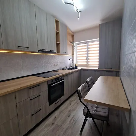 Ella's House Coresi * ブラショフ
