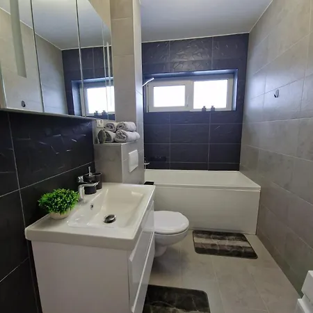 Appartamento Ella's House Coresi *