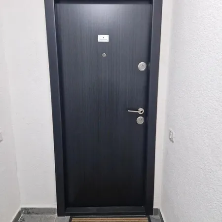 Appartement Ella's House Coresi *