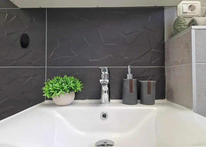 Ella's House Coresi Appartamento