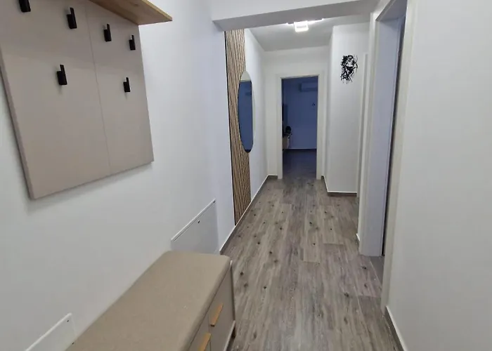 Ella's House Coresi *